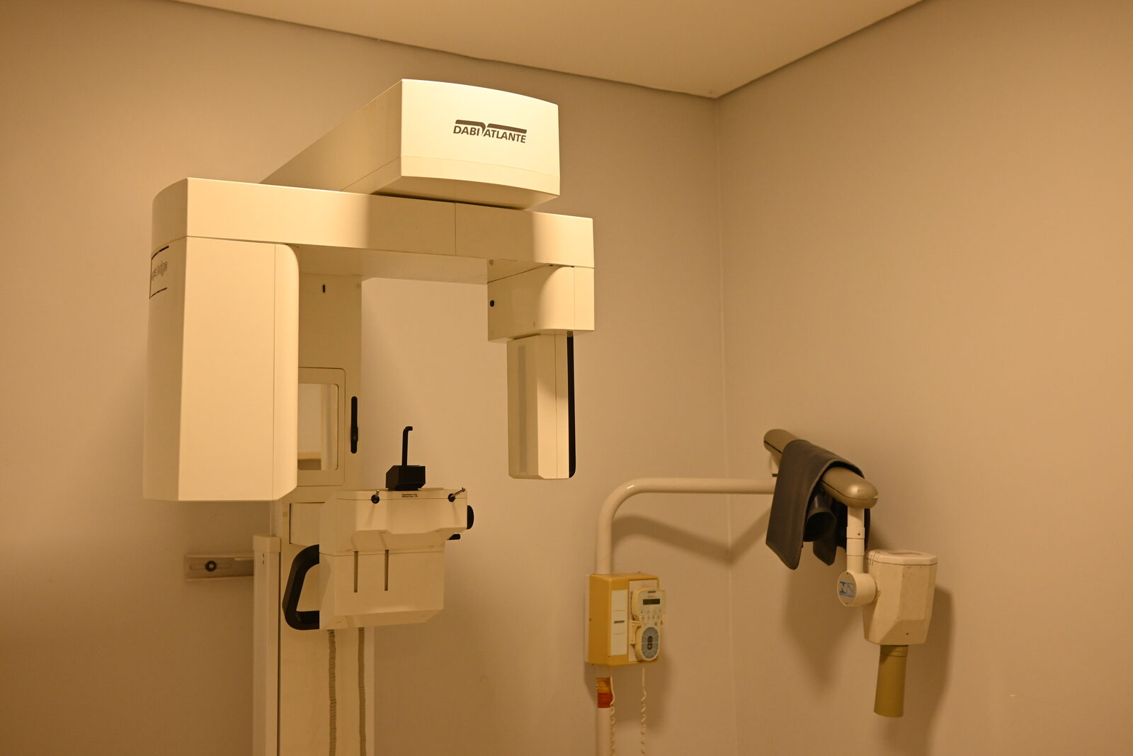 Equipamento de raio-X panorâmico da Una Odontologia